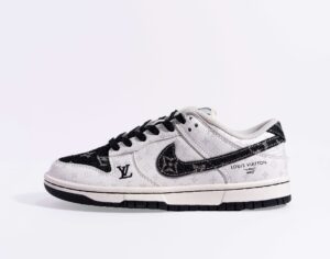 SB Dunk Low x Louis Vuitton