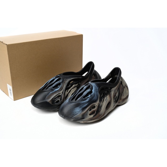 adidas_yeezy_foam_runner_blue_clown_id4126_17DD955330312