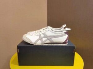 Onitsuka Tiger Mexico 66 Cream Beet Juice
